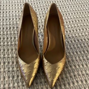 New Gold Banana Republic Heels